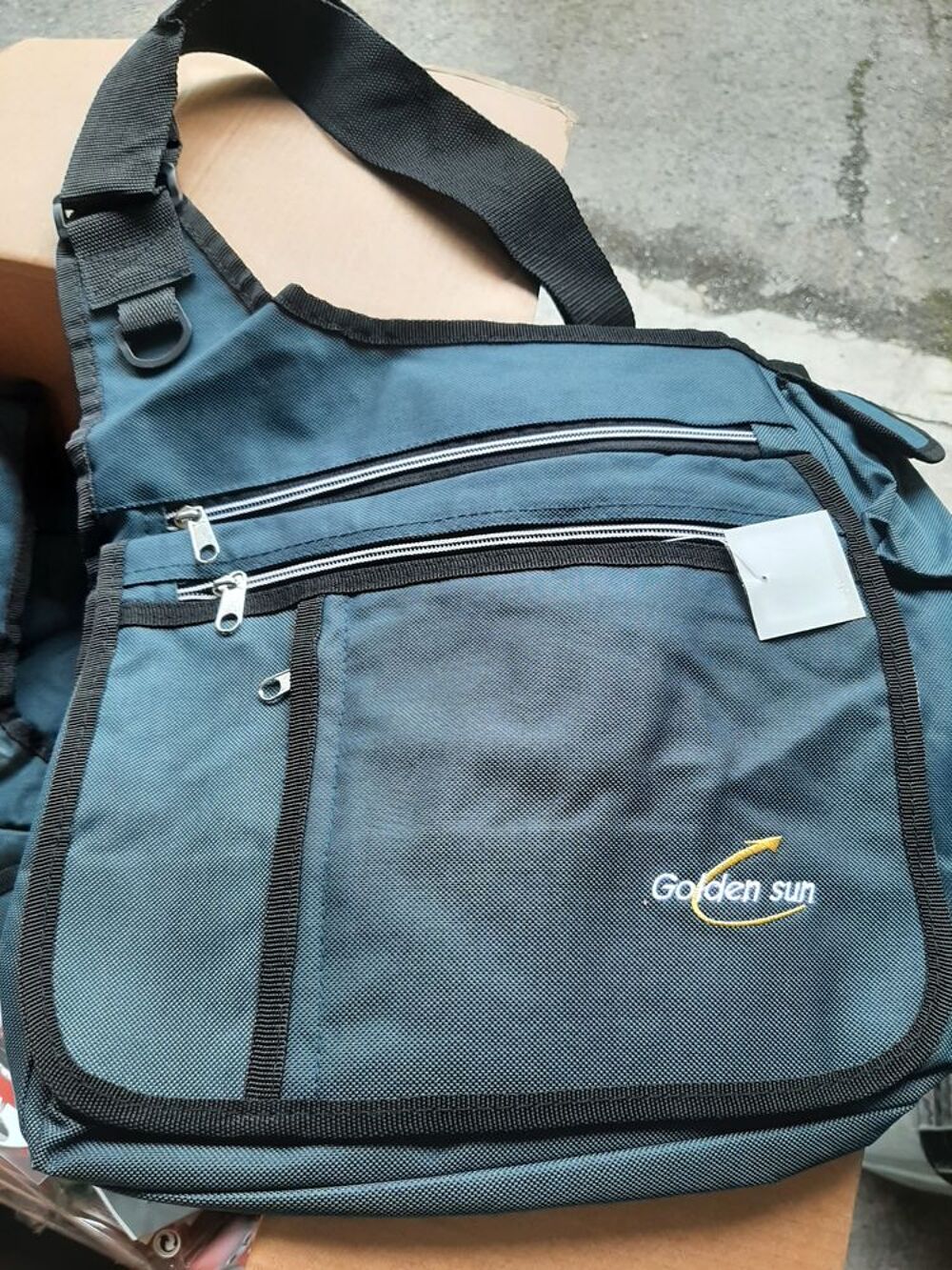 Sac besace Maroquinerie