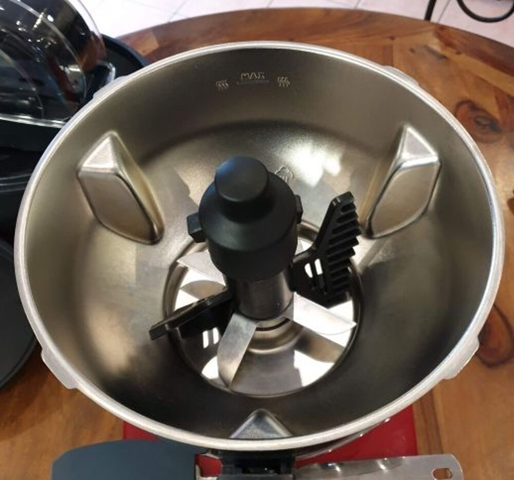 Magimix Cook Expert XL connect&eacute; et sa marmite Electroménager