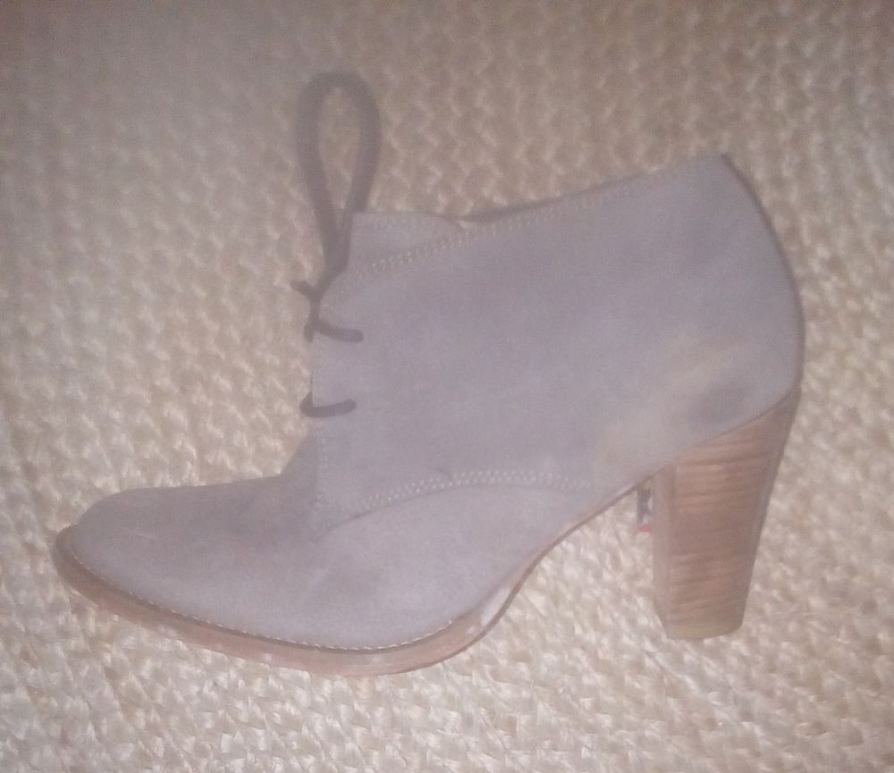 chaussure Minelli &agrave; lacet - taille 39 Chaussures