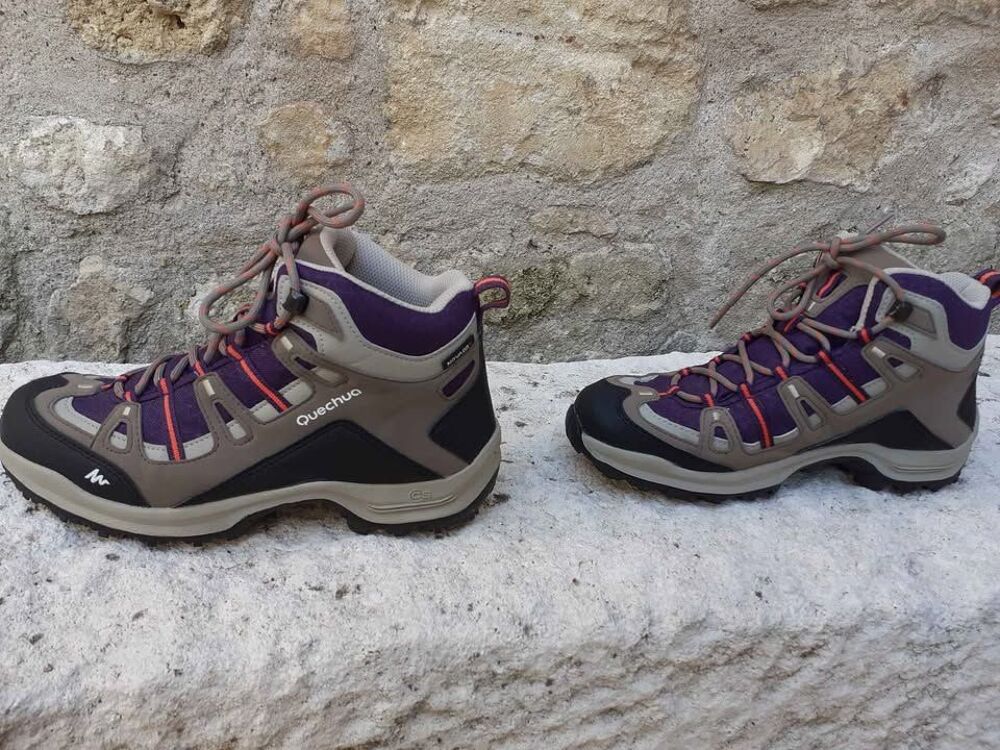 Chaussure de randonn&eacute;e femme T39 Quechua en tr&egrave;s bon &eacute;tat Chaussures