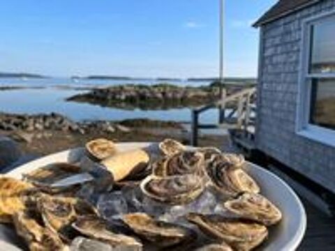   RESTAURANT SUR LE DOMAINE MARITIME 