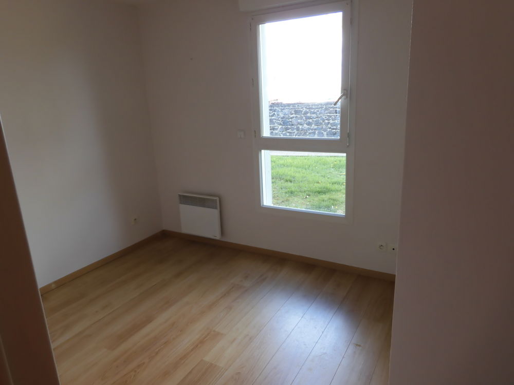 Location Appartement appartement F2 en RDC, non meublé. Clermont-ferrand