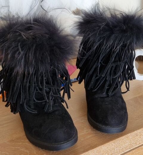 Très jolies boots NEUVES P 39 15 Oullins (69)