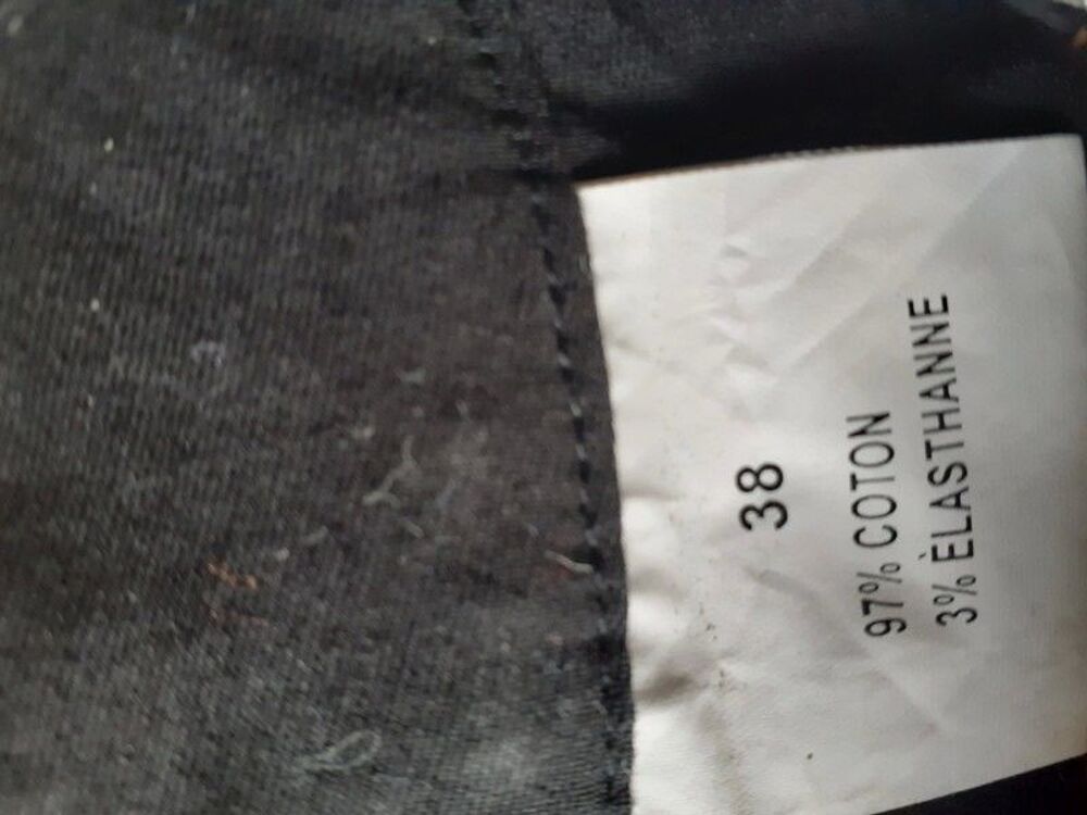 Robe noir avec bandes argent&eacute;s Vêtements