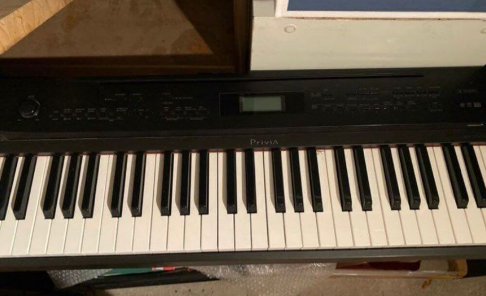 Piano Casio PX330 Instruments de musique