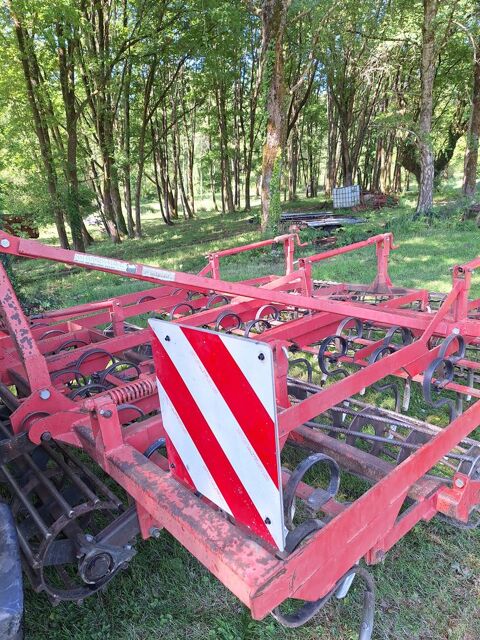 COMBINE VIBROCULTEUR LANSAMAN 3 m�tres en bon �tat toujours Gabaston (64)