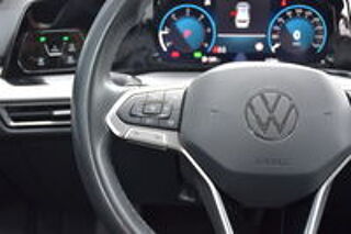 Golf VOLKSWAGEN GOLF VIII SW 2.0 TDI SCR 115 LIFE BUSINESS DSG7 2023 occasion 56300 Pontivy