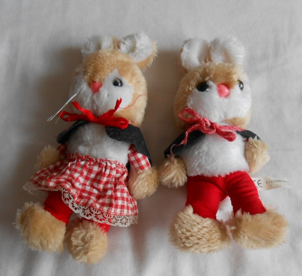 Couple de peluche Lapin et Lapine Jeux / jouets