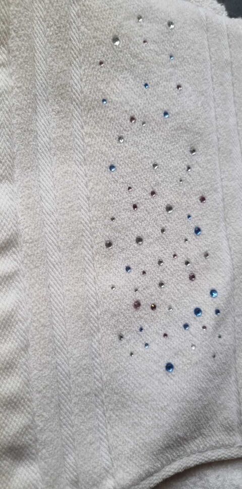 Lot de serviettes, draps de bains et gants 20 Oullins (69)