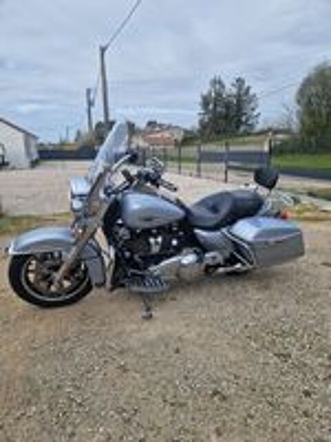 HARLEY-DAVIDSON 2019 occasion 71470 Romenay