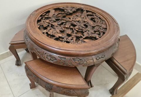  Table basse  chinoise sculptée avec 4 tabourets gigognes 170 Rognes (13)