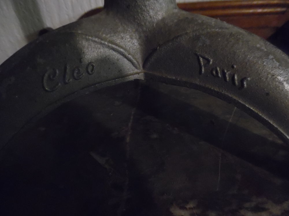 mannequin de couture cl&eacute;o paris,pieds fonte d alu. 