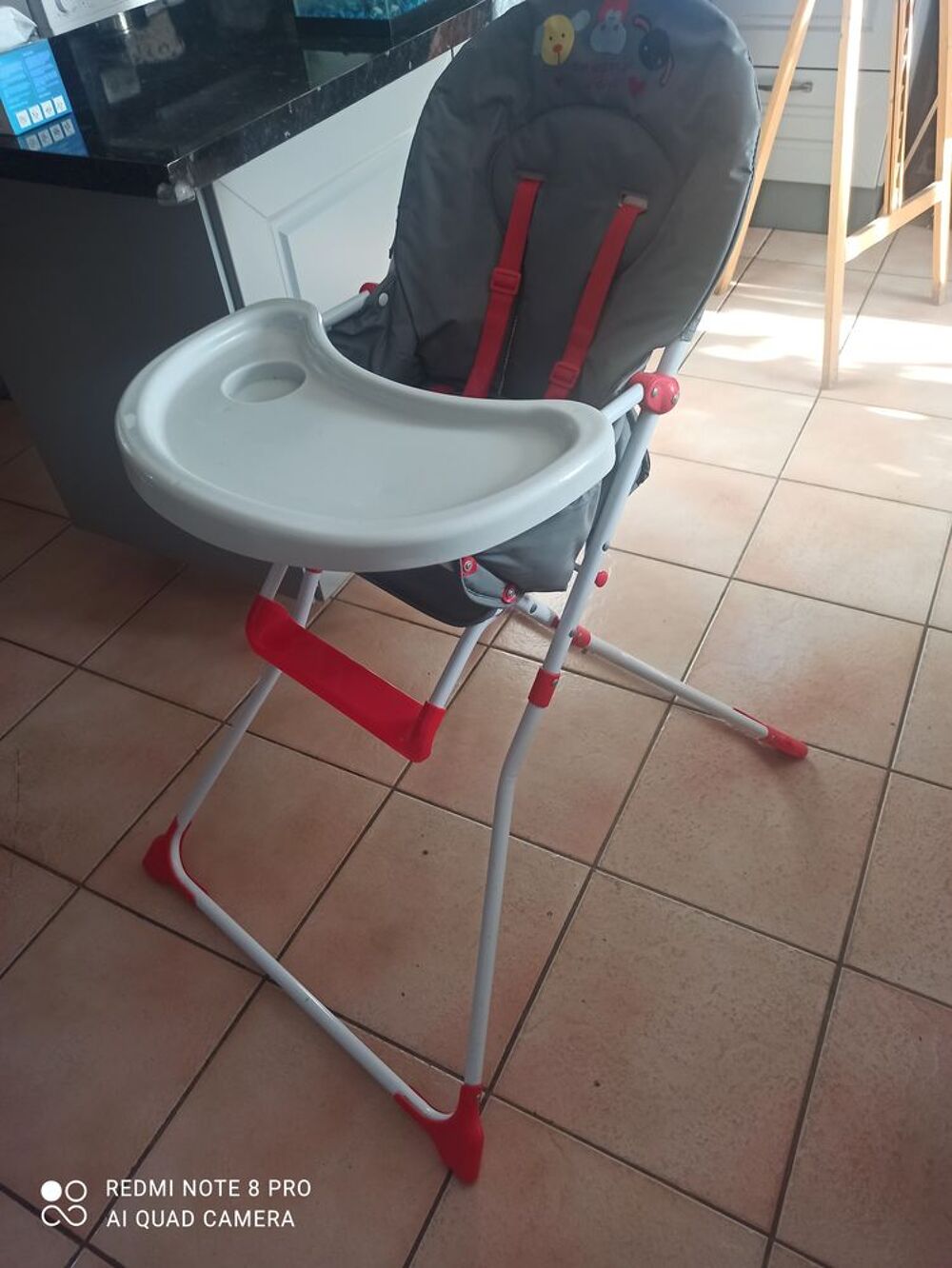 Chaise haute b&eacute;b&eacute; Puériculture