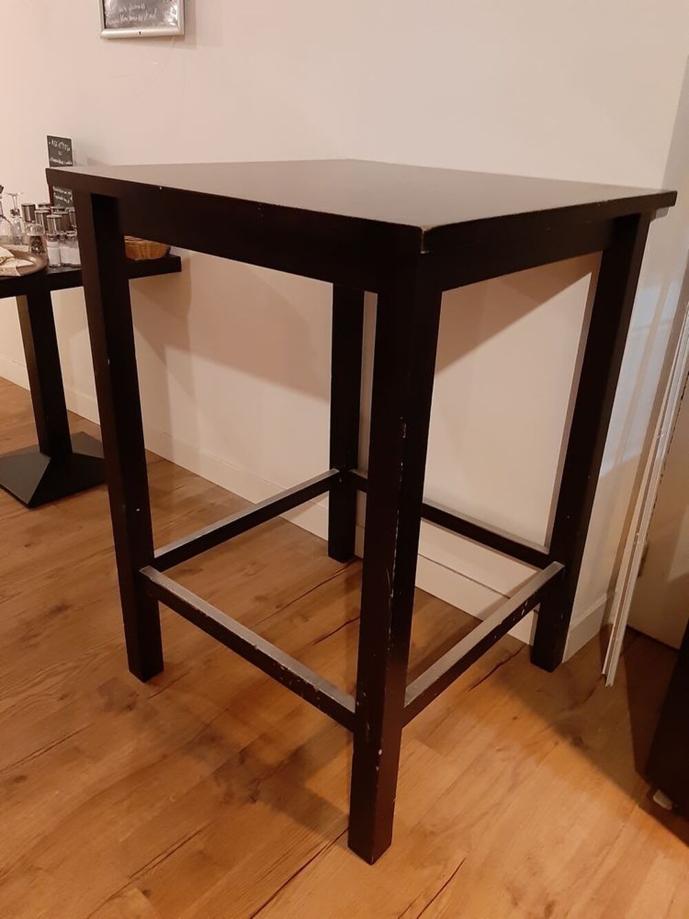 Table haute r&eacute;sistante de restaurant Meubles