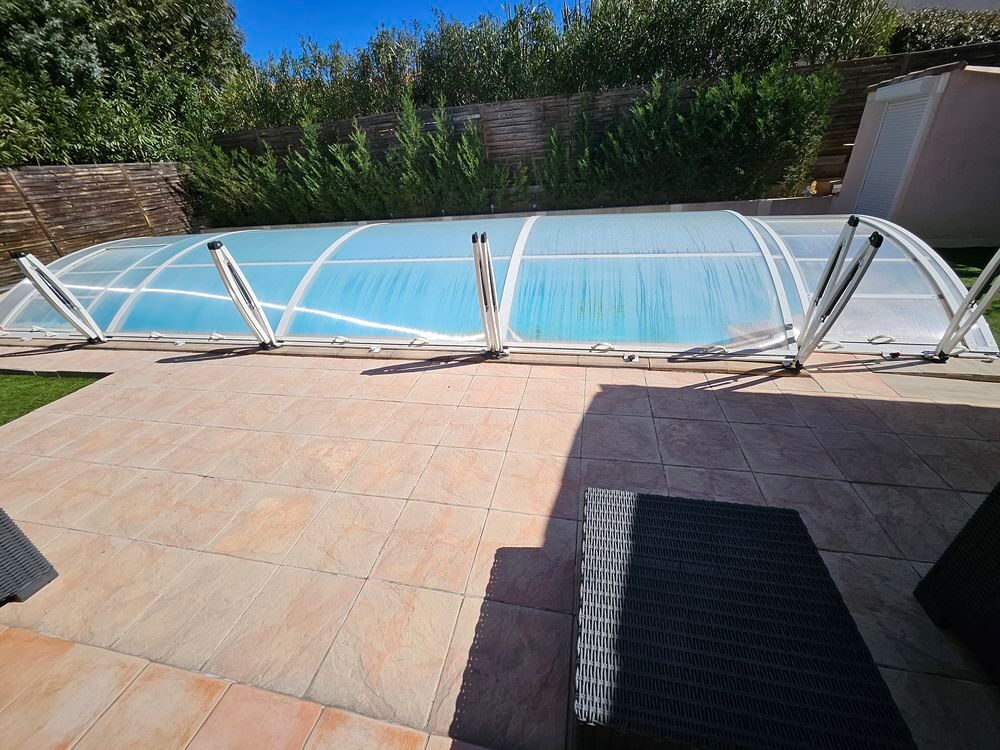 Abri piscine Abrideal Primo 2024 - 9.40 x 4,14 - 5 modules - Jardin