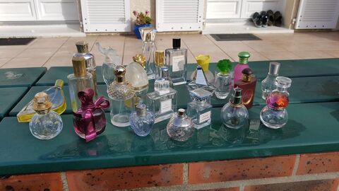 
FLACONS DE PARFUM VIDES POUR COLLECTION 15 Courseulles-sur-Mer (14)