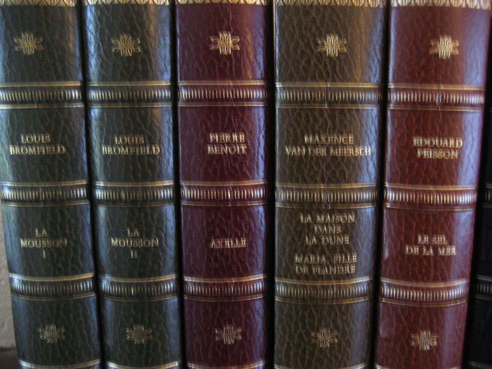 14 volumes Editions Rencontre Livres et BD