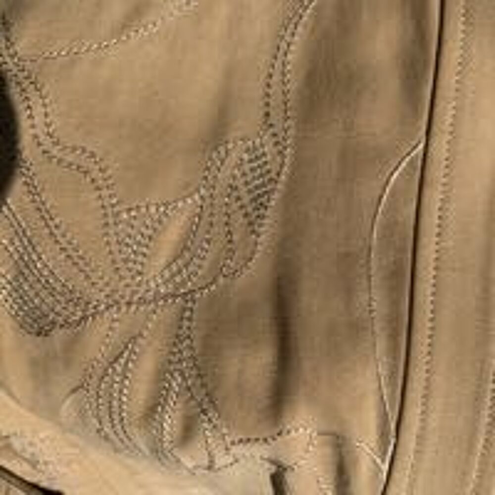 ENSEMBLE VESTE ET JUPE sport fa&ccedil;on alcantara brod&eacute; beige marque Betty Barclay Vêtements