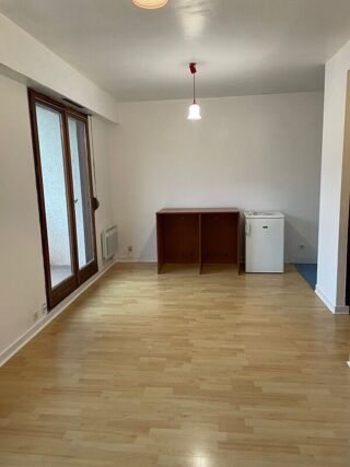  Appartement à louer 2 pièces 35 m²