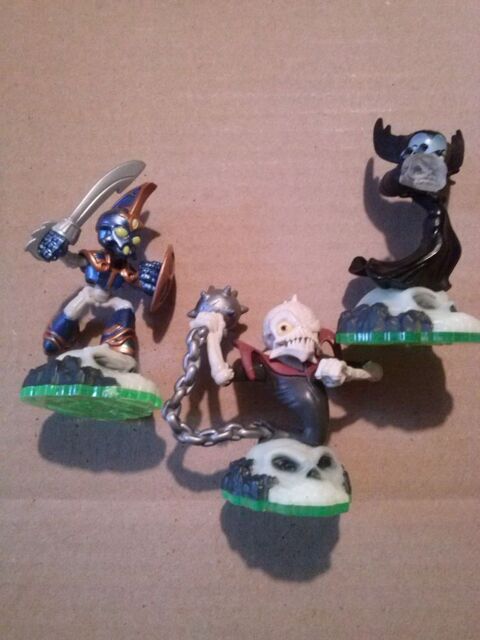 Lot de 3 figurine skylanders spiro's pour wii 15 Saint-Loubs (33)