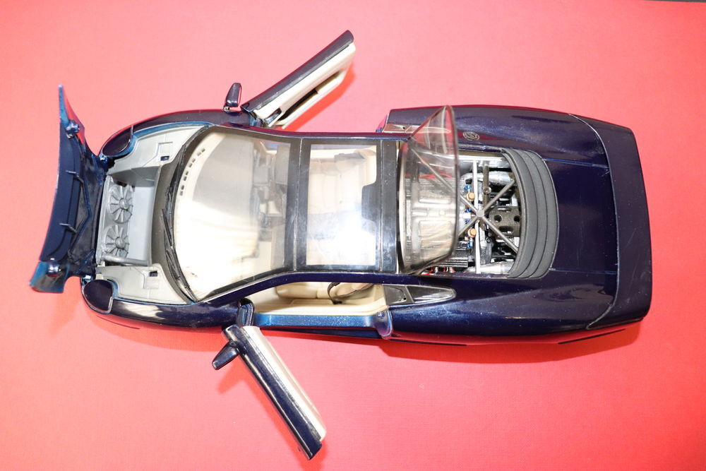 Jaguar XJ 220 Maisto 