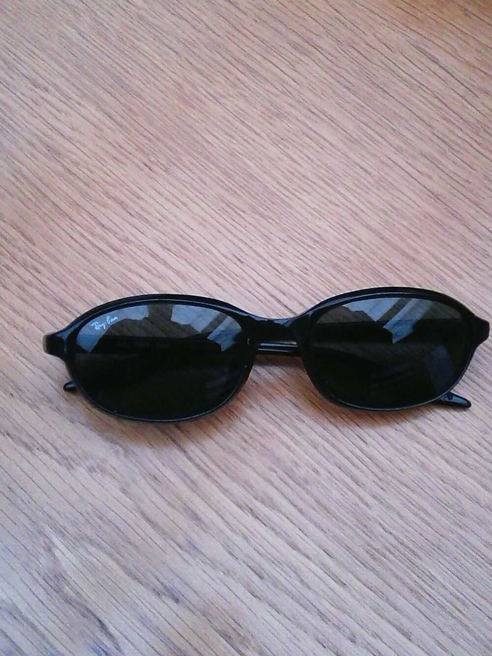 lunette de soleil ray ban et pierre cardin Bijoux et montres