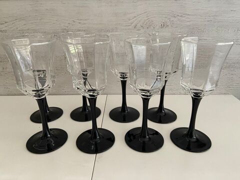 Lot de 8 Verres à Pieds Vin Vintage France Arcoroc Luminarc 60 Hyeres Plage (83)