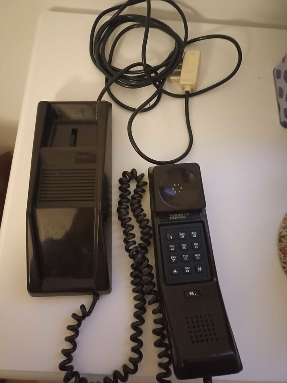 T&eacute;l&eacute;phone filaire marron Téléphones et tablettes