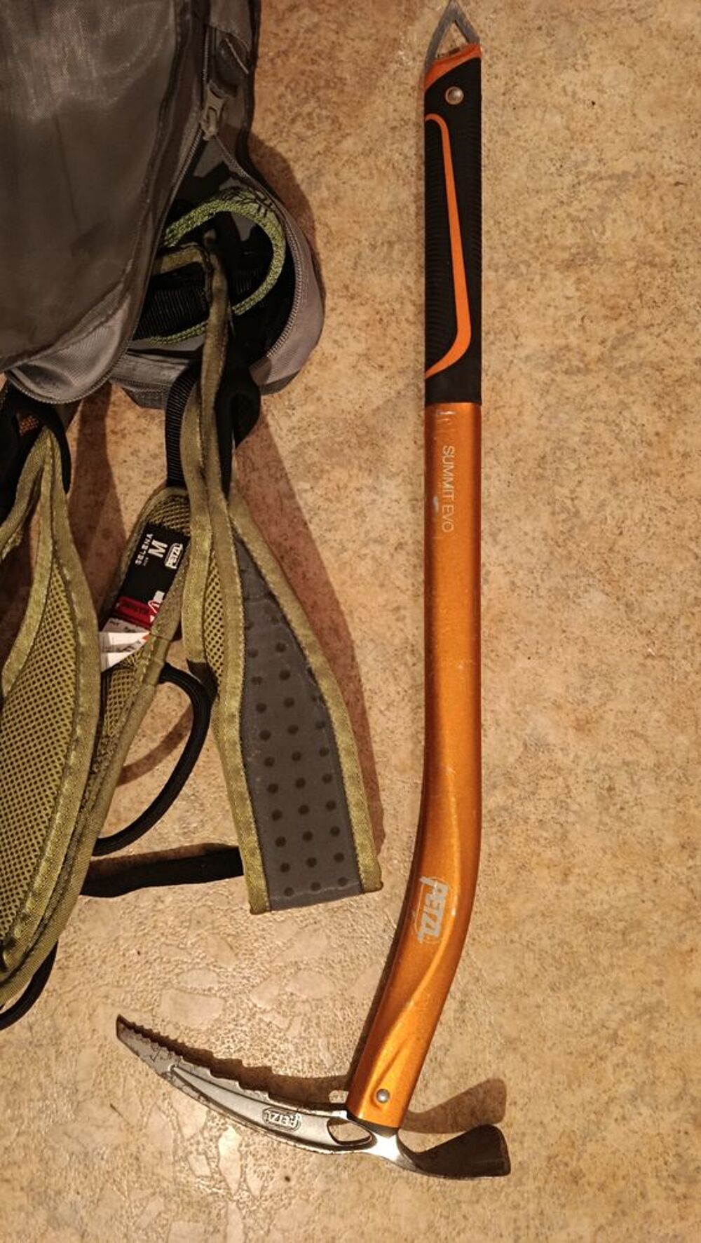  lot complet de mat&eacute;riel d'alpinisme et d'escalade, Sports