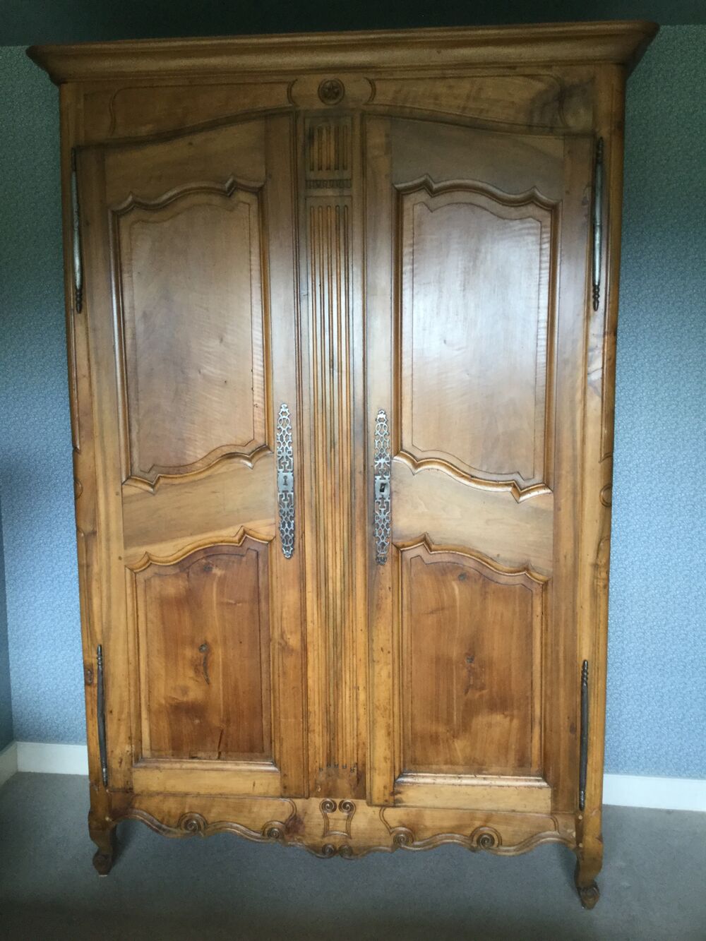 armoire r&eacute;gionale ancienne Meubles