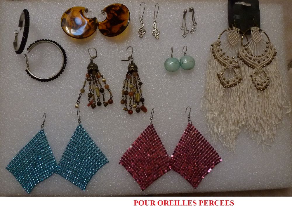 lots de bijoux fantaisie Bijoux et montres