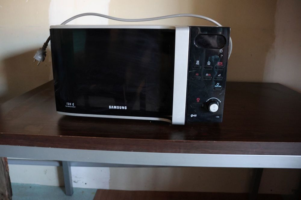 Four &agrave; micro-ondes Electroménager