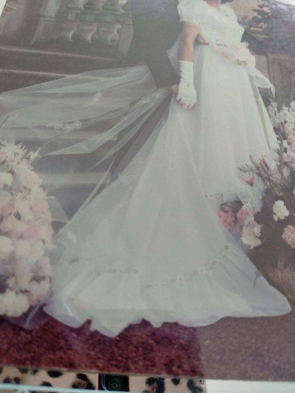 Robe de mari&eacute;e des ann&eacute;es 1970, taille 44 Vtements