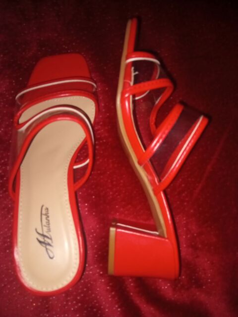 Chaussure taille 37 12 Clichy (92)