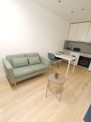  Appartement à louer 1 pièce 27 m²