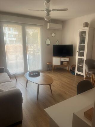  Appartement à louer 2 pièces 45 m² Ajaccio