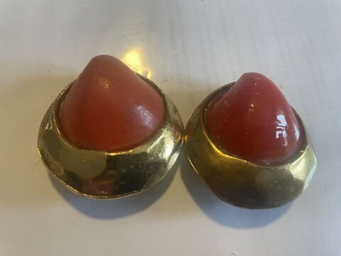 clip rondes facettes dor�es + cabochons r�sine corail 35 Vigneux-sur-Seine (91)