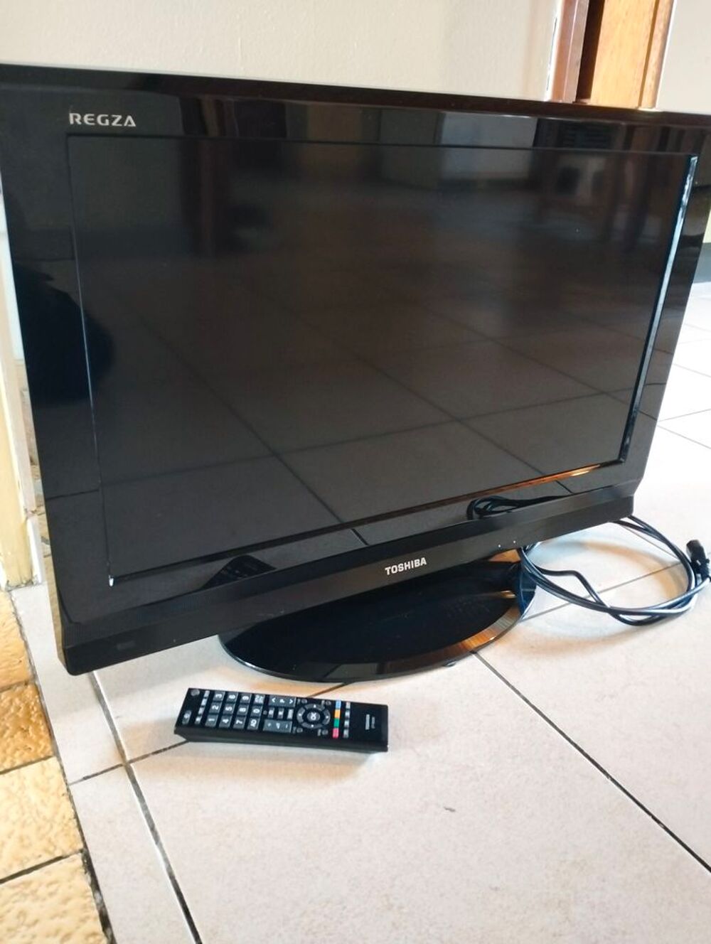 T&eacute;l&eacute;viseurs Toshiba LCD 66cm Photos/Video/TV