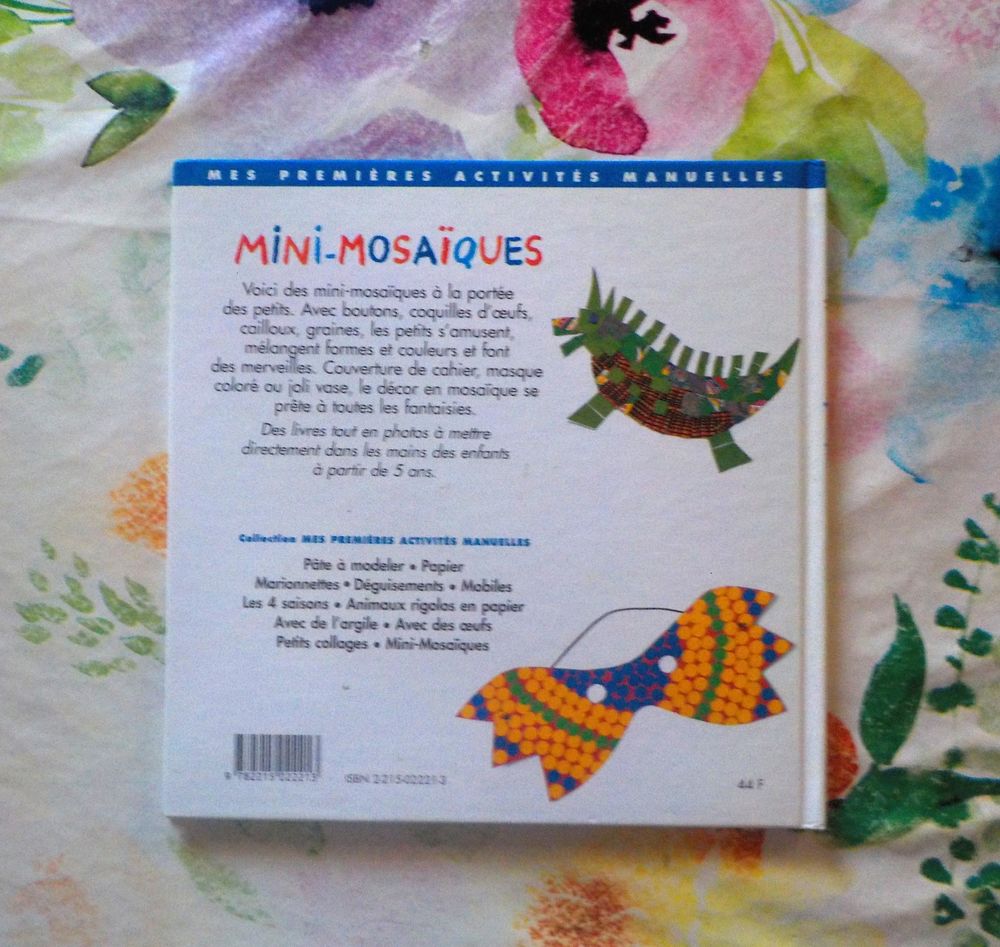 MINI MOSAIQUES Mes premi&egrave;res activit&eacute;s manuelles Ed. Fleurus Livres et BD