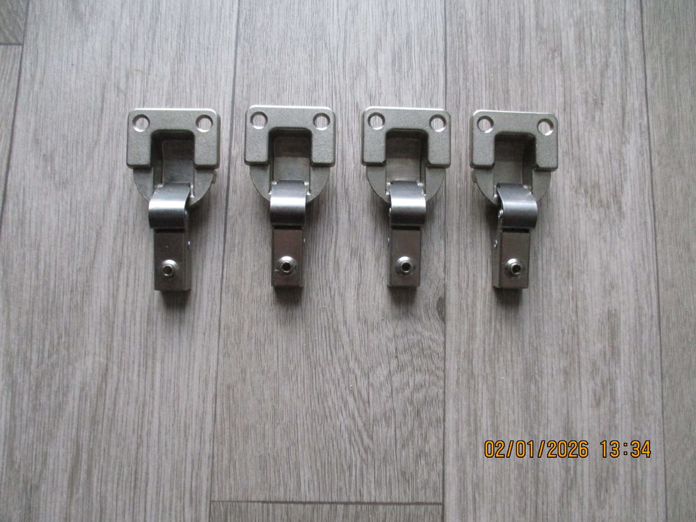 Charni&egrave;res pour meuble Bricolage