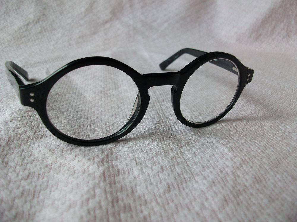 Montures de Lunettes de Vue Opticien pour Femme Bijoux et montres