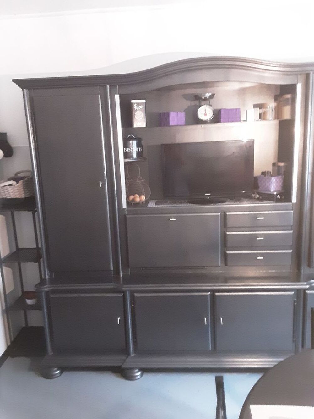 Donne buffet ch&ecirc;ne massif Meubles