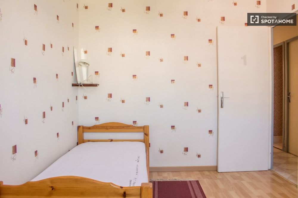 Location Colocation Chambre meublée en colocation à Villeurbanne Métro A Villeurbanne