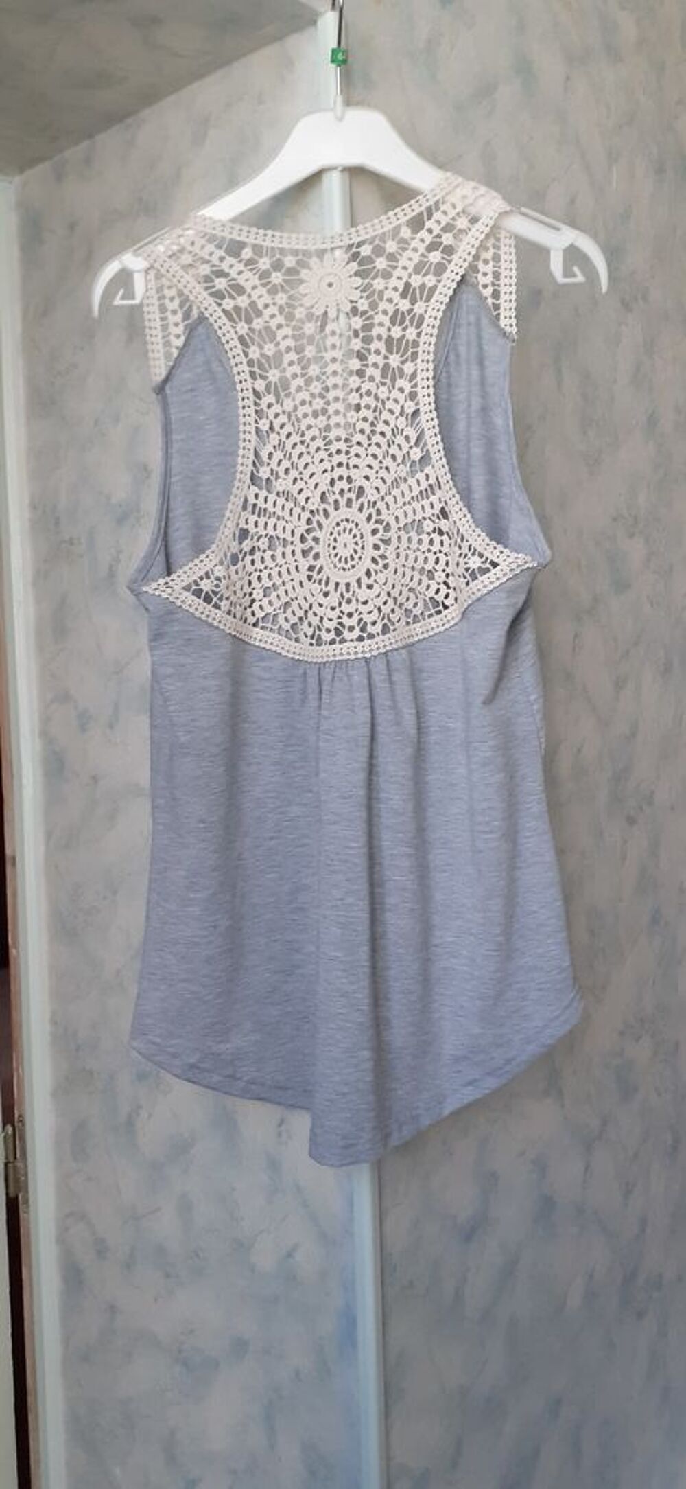 Top femme taille S Vêtements