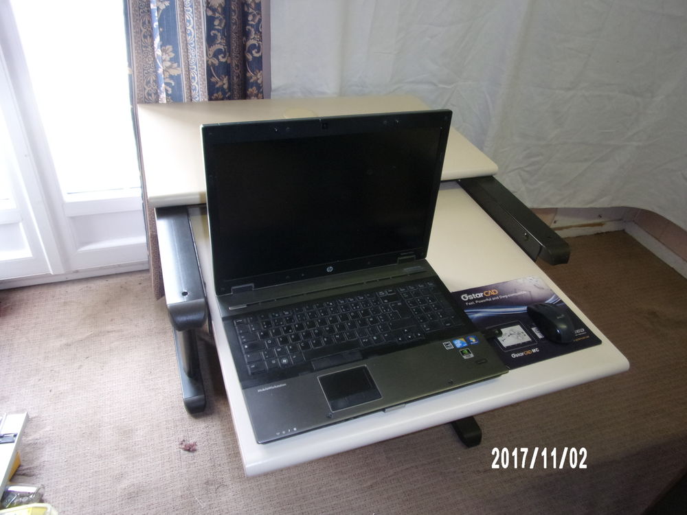 BUREAU D'ANGLE PROFESSIONNEL BON ETAT Meubles