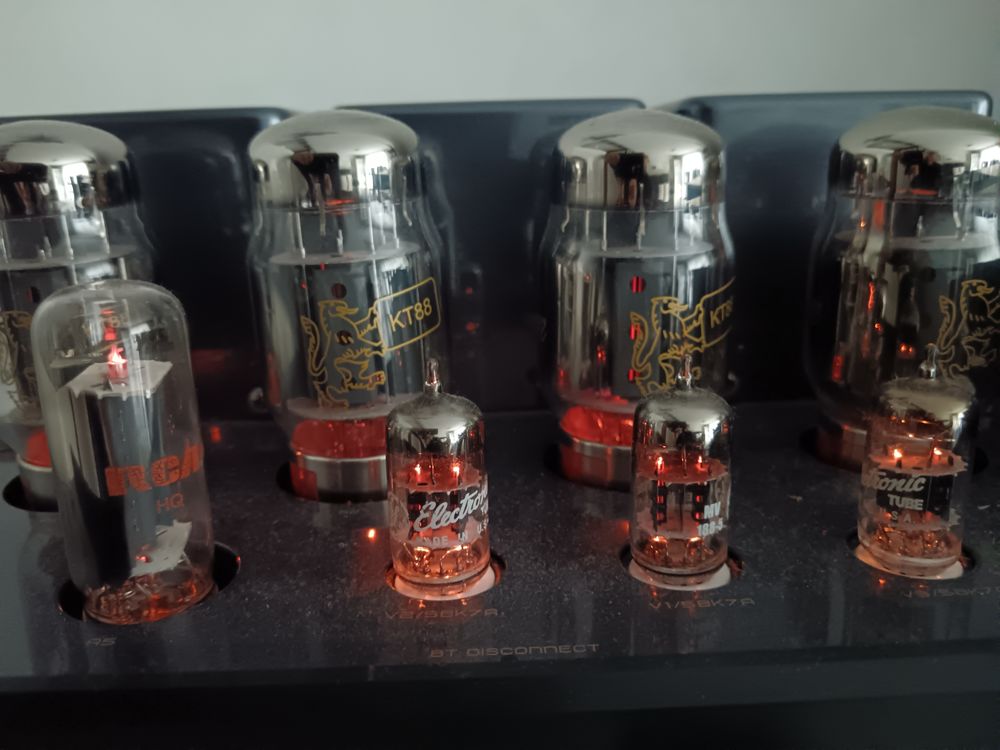 Ampli Hifi &agrave; lampes Cayin MT50 avec 4 Genalex Gold Lion Audio et hifi