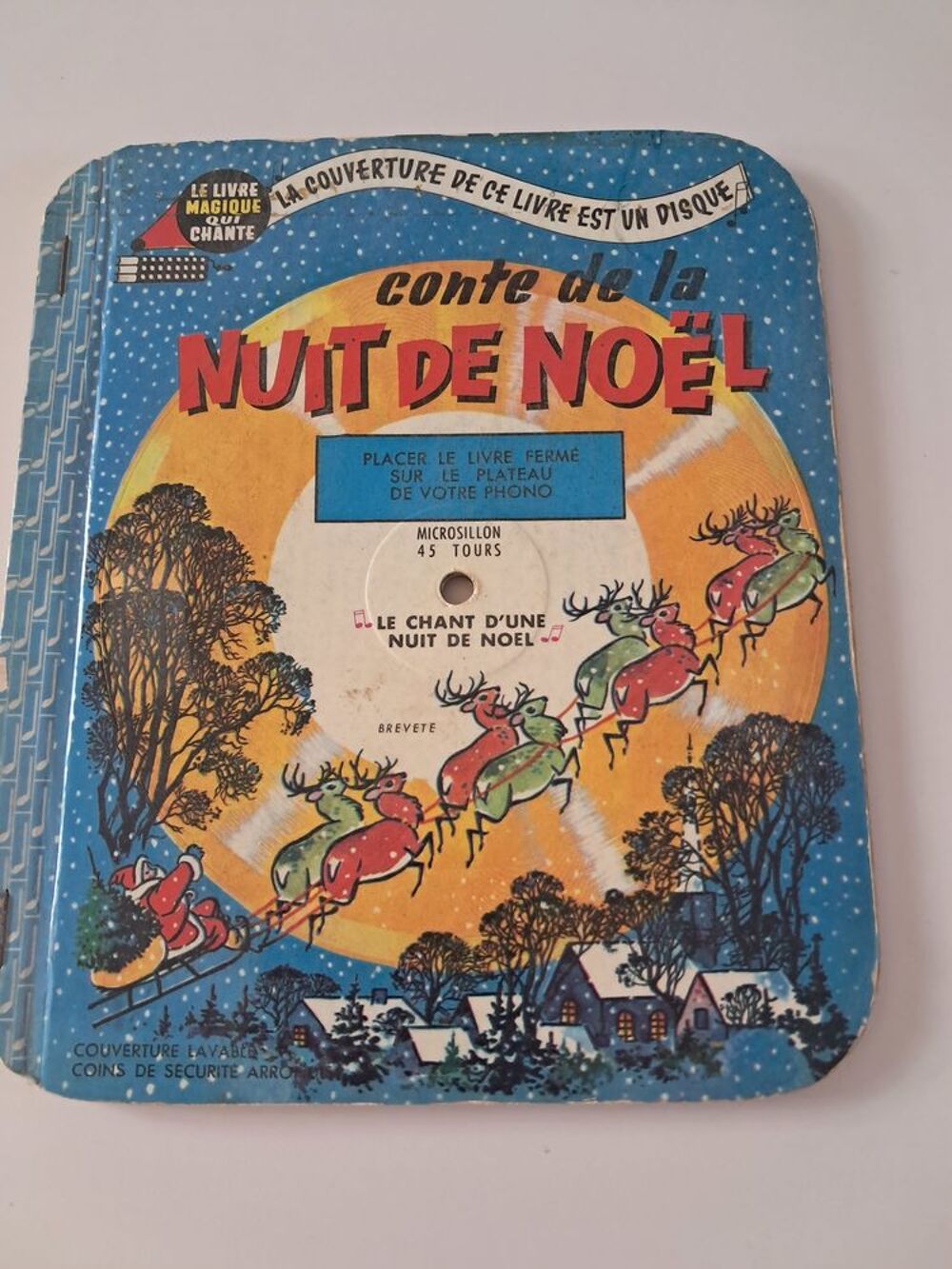  Conte de la nuit de No&euml;l La couverture est un disque
