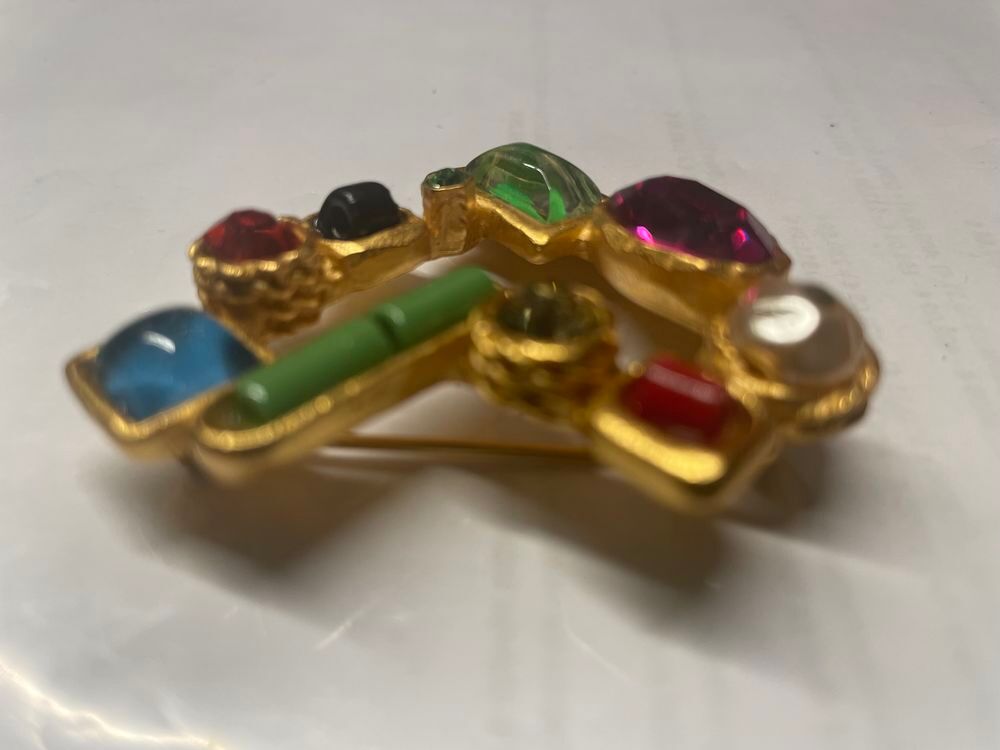 Superbe Broche coeur dor&eacute; multicolore Christian LACROIX Bijoux et montres