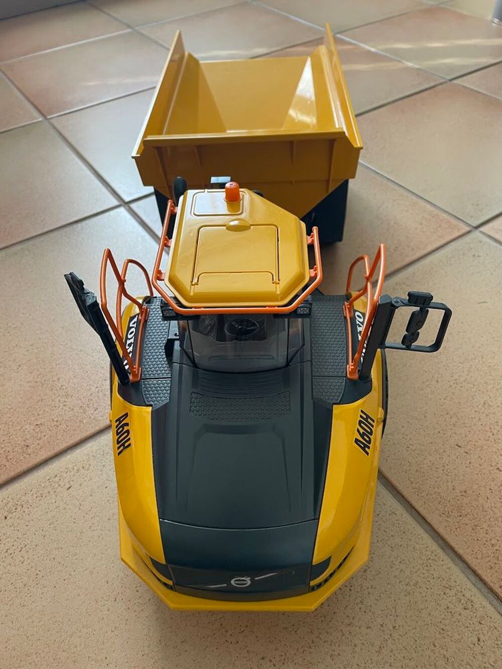 Bruder camion benne articul&eacute; Volvo A60H (made in Germany) Jeux / jouets