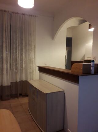  Appartement à louer 2 pièces 50 m²